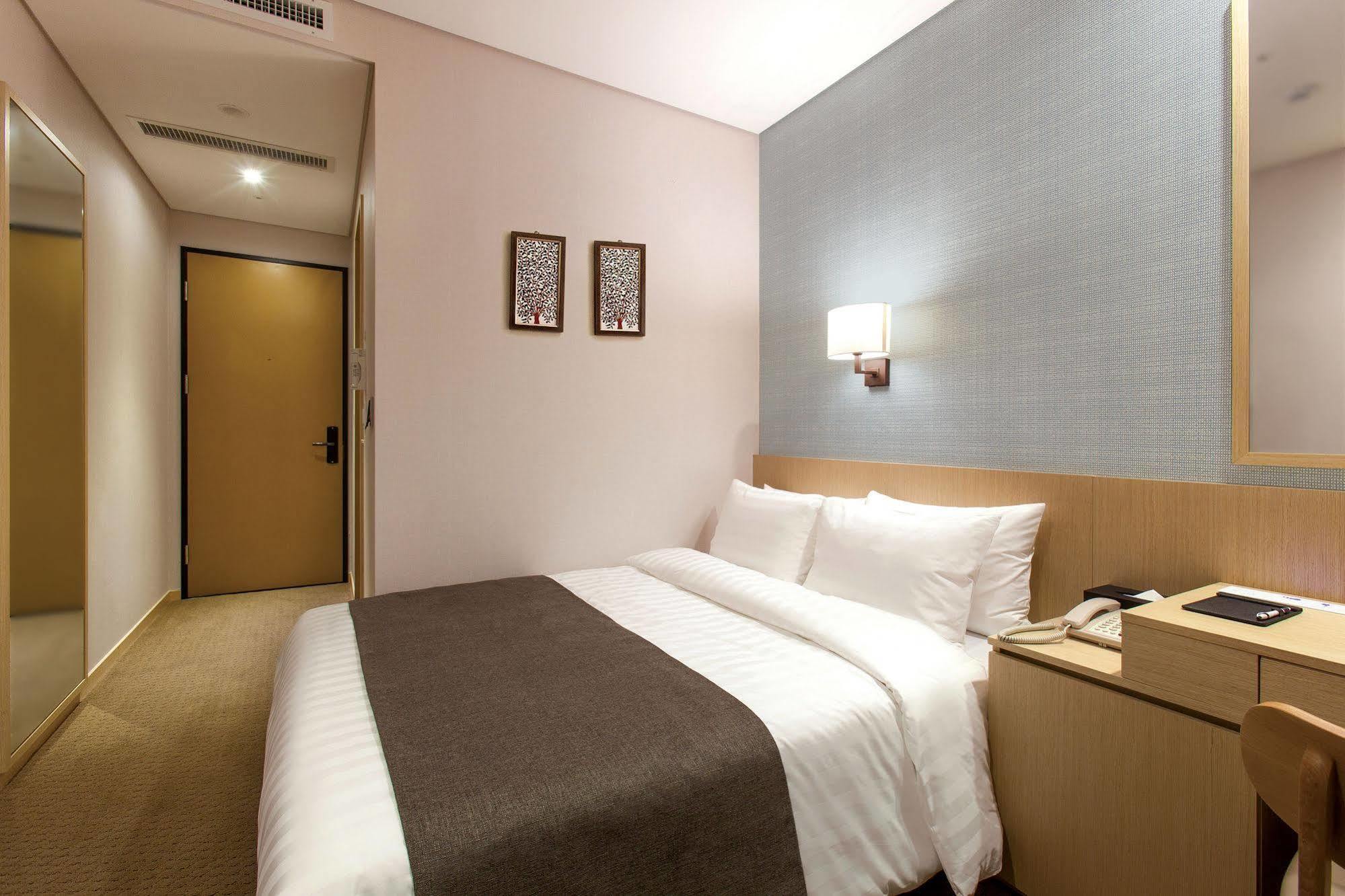 Migliore Hotel Seoul Myeongdong Экстерьер фото